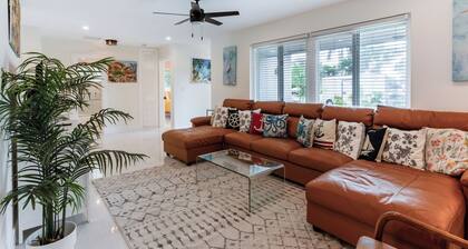 4br WATERFRONT home NEW POOL AND SPA installed 2/25