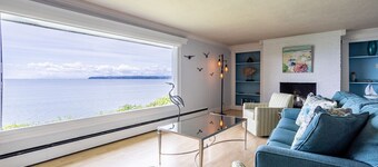 Peaceful Beachfront Getaway with Sweeping Water Views