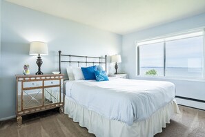 3 makuuhuonetta, työpöytä, silitysrauta/-lauta, ilmainen Wi-Fi