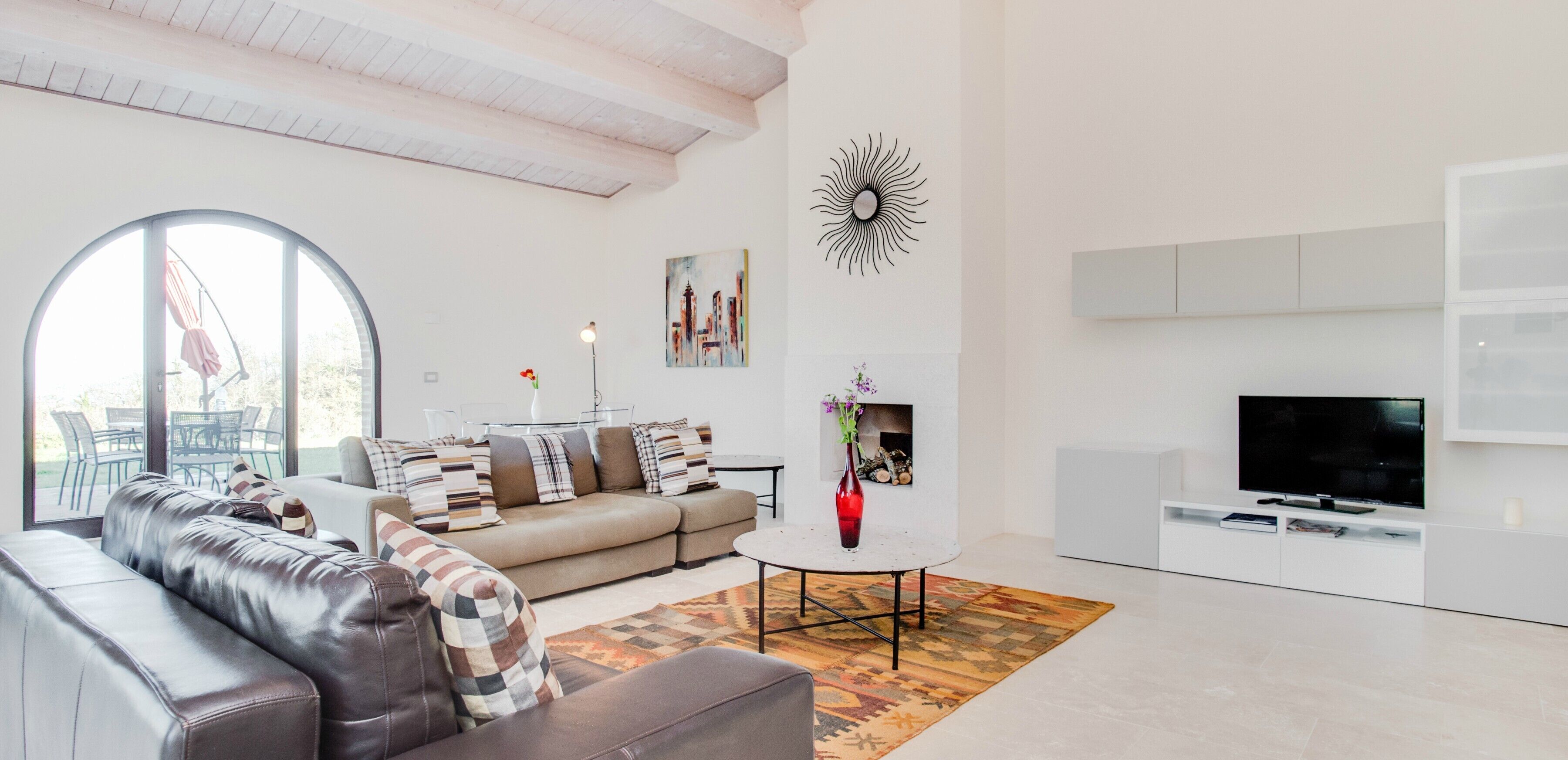 TV, fireplace, DVD player