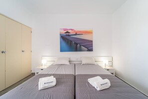 1 bedroom, free WiFi, bed sheets