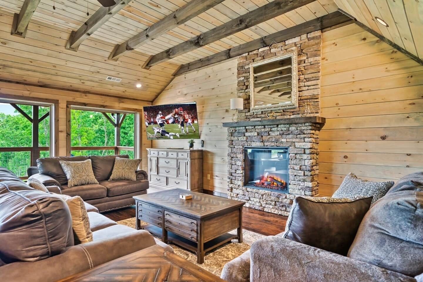 智能电视、壁炉