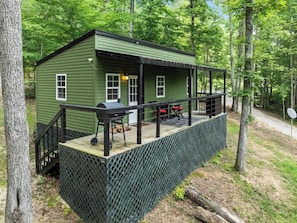 Terrace/patio - Cozy Couples and Climbing Getaway in Heart of RRG! (Campton)