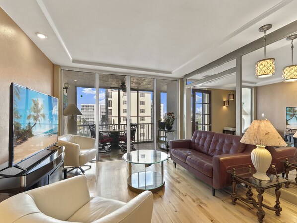 Condo, 1 King Bed, Private Pool, Ocean View | Living room | TV