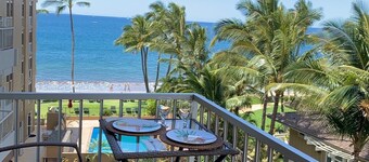 AMAZING HOTEL ZONED BEACH FRONT CONDO ON SUGAR BEACH.  RESERVE WITH CONFIDENCE!