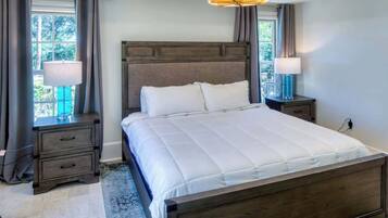 3 bedrooms, iron/ironing board, WiFi, bed sheets