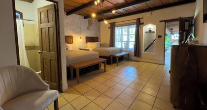 Hotel Cacique Real