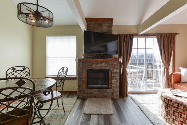 Condo (SunStone Escape - Great location - Go) | Living room | Fireplace - Sunstone Escape (Branson)