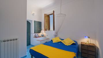 Casa Confort | 2 habitaciones, tabla de planchar con plancha y ropa de cama