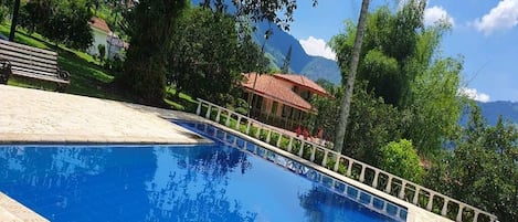 Alberca al aire libre
