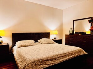 2 sovrum, strykjärn/strykbräda, gratis wi-fi och sängkläder