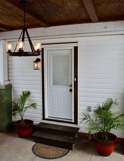 La Casita: A Cozy Retreat Near Wake Forest University"