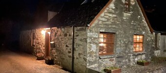 Stone cottage Argyll 