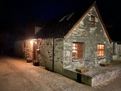 Stone cottage Argyll