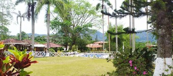 Villa Palmera, Cabañas