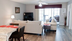 Kondominium (Americondo -Sleeps 8!  Amazing Golf V) | 2 kamar tidur, tempat tidur bayi, dan Wi-Fi gratis