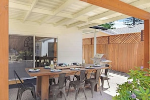 Outdoor dining