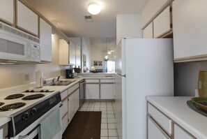 Condo (Bella Restare - Sleeps 8-10, walk to) | Exterior