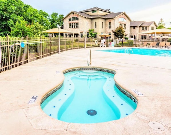 Huoneisto (The TeeShot - Indoor pool/outdoor poo) | Ulkopuoli