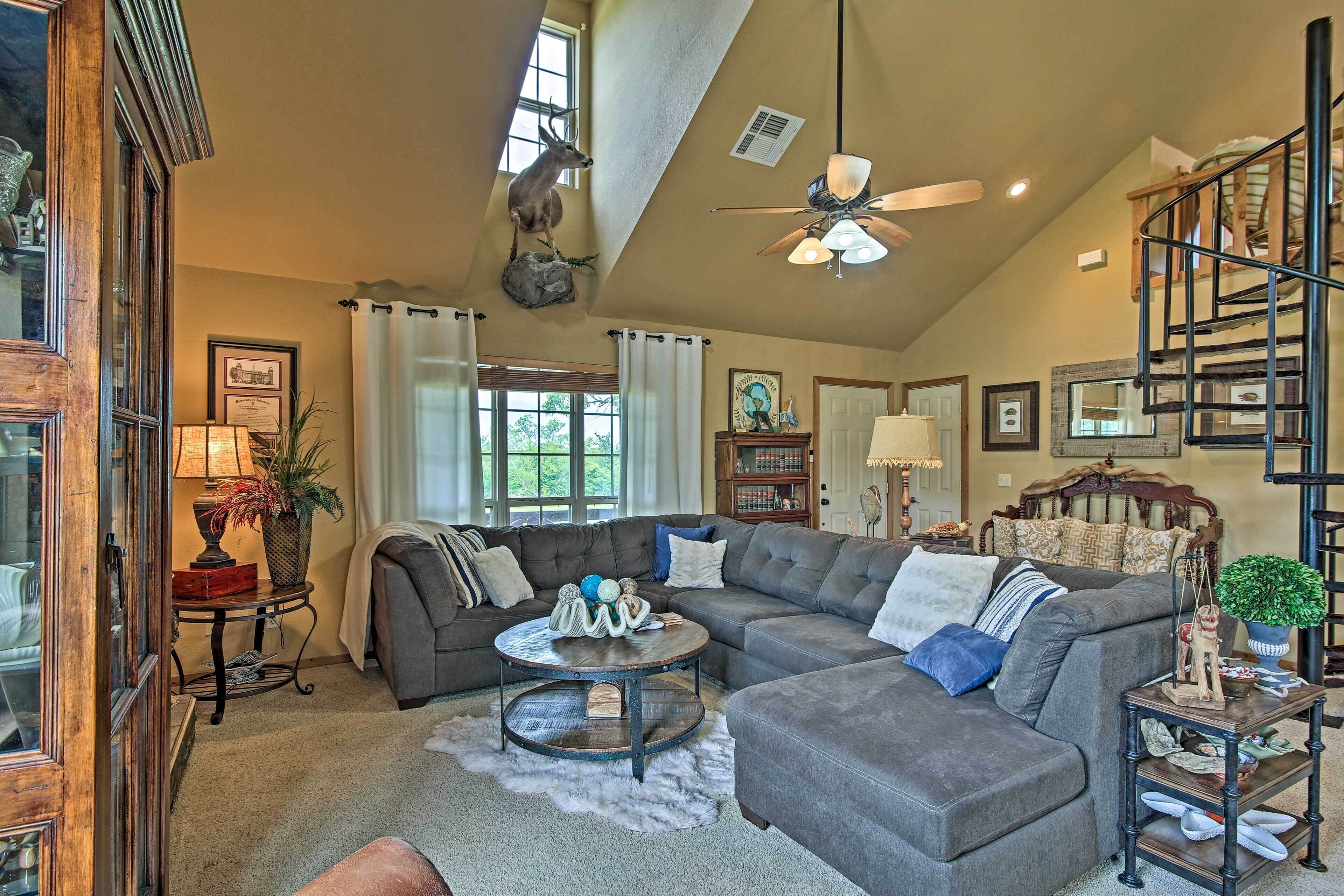 Charming Vian Retreat w/ Private Deck & Grills!