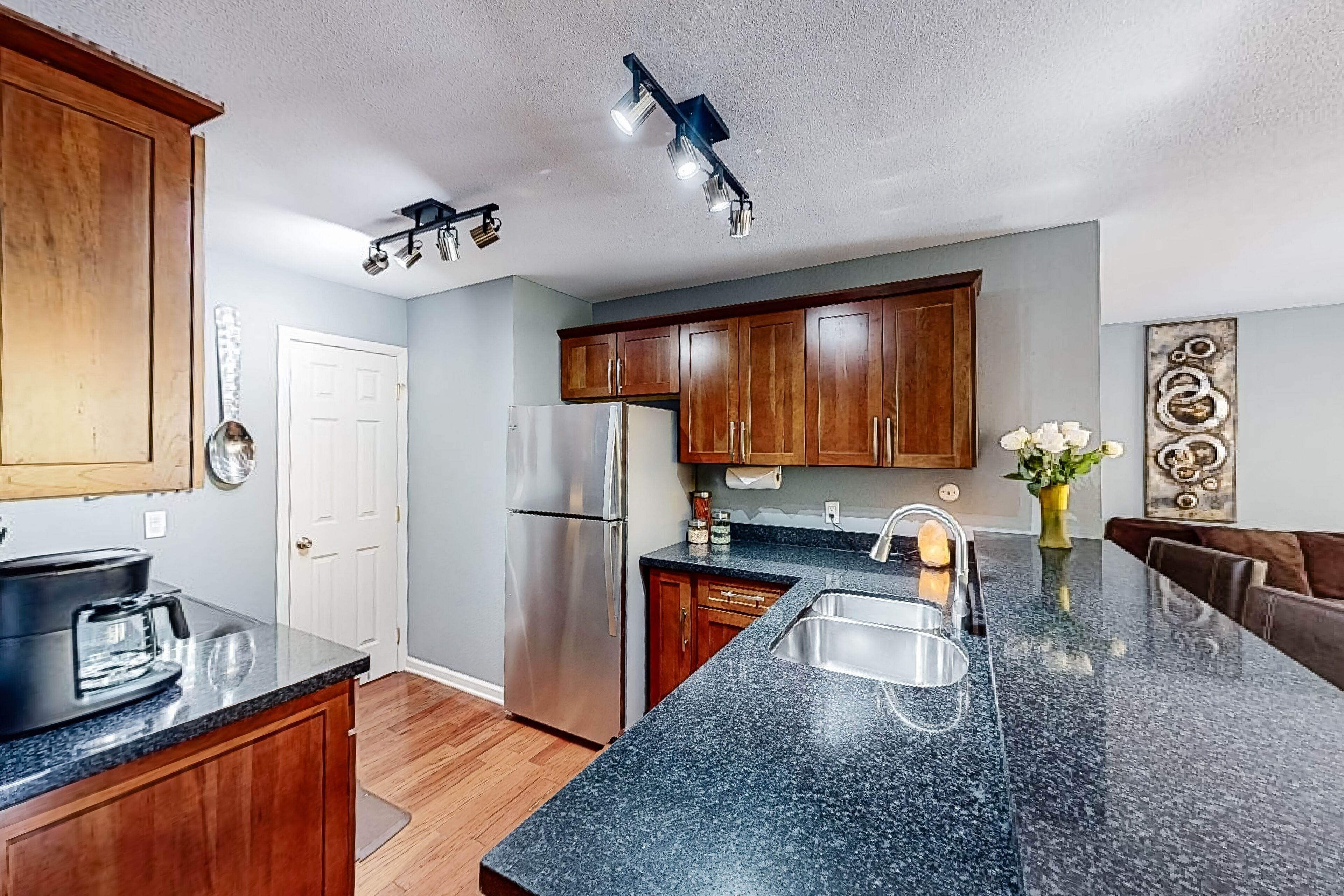 Charming Condo with Wood-Burning Fireplace, Shared Pool, and High-Speed WiFi