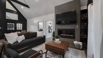 智能电视、壁炉