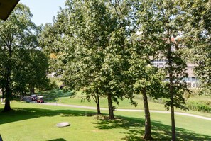 Condo (The Roost Royale-NO STAIRS -- Golf/Wa) | Golf