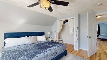 3 habitaciones, tabla de planchar con plancha y acceso a internet