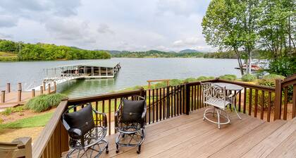 Inviting lakefront home with dock, deck, WiFi & central A/C