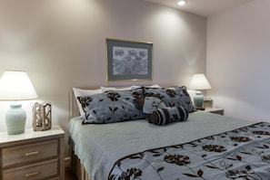 Condo (Shortgrass Stay -POOLS are OPEN! - Re)