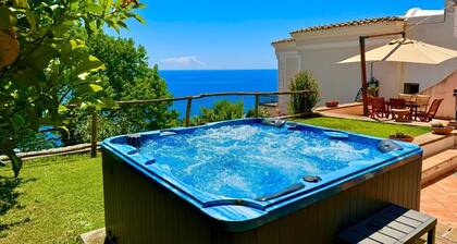 Sweet Home with Whirlpool outdoor Tub