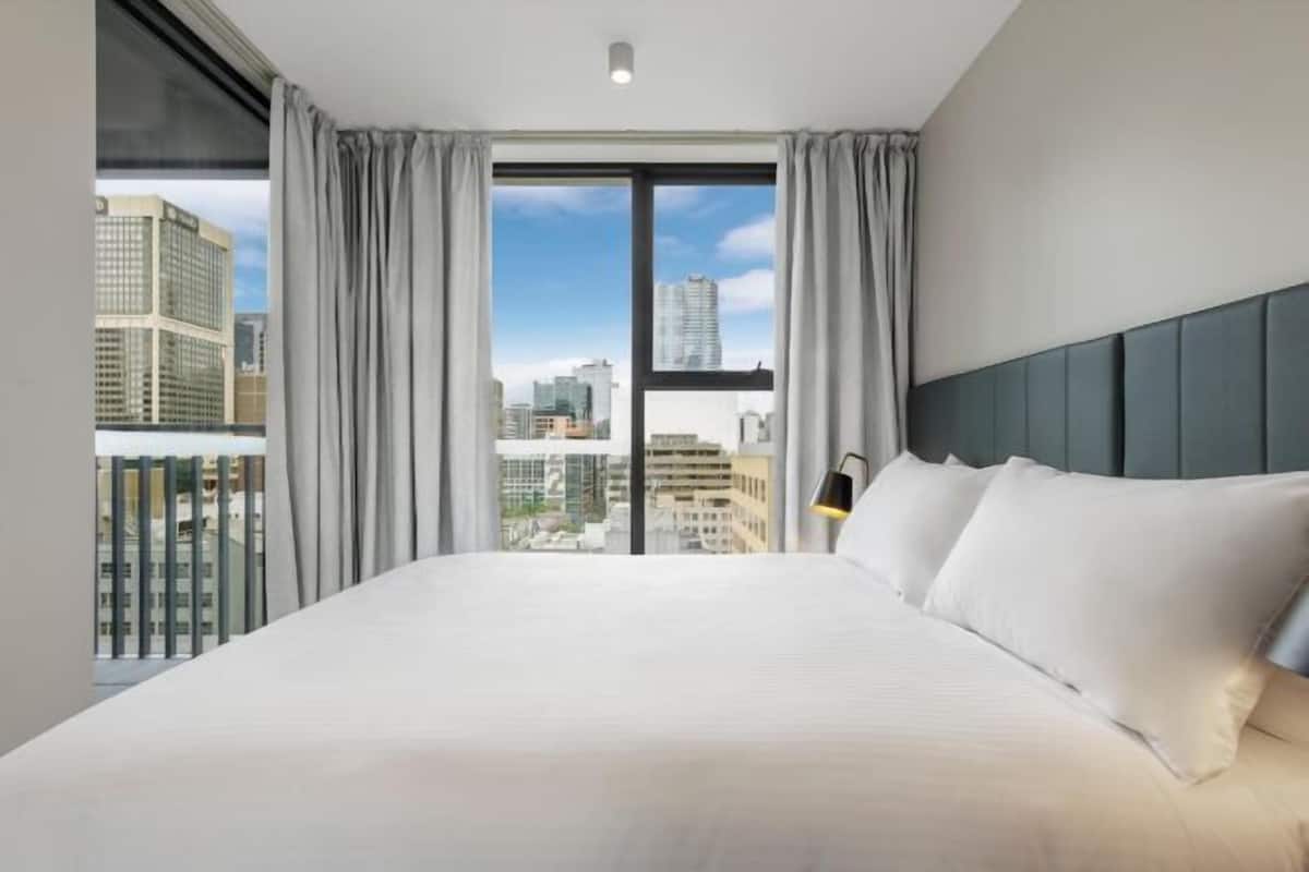 1 bedroom, premium bedding, pillow-top beds, in-room safe