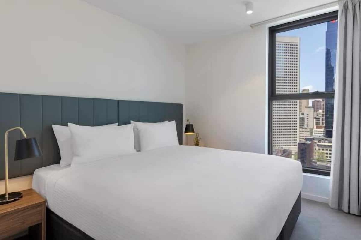 1 bedroom, premium bedding, pillow-top beds, in-room safe