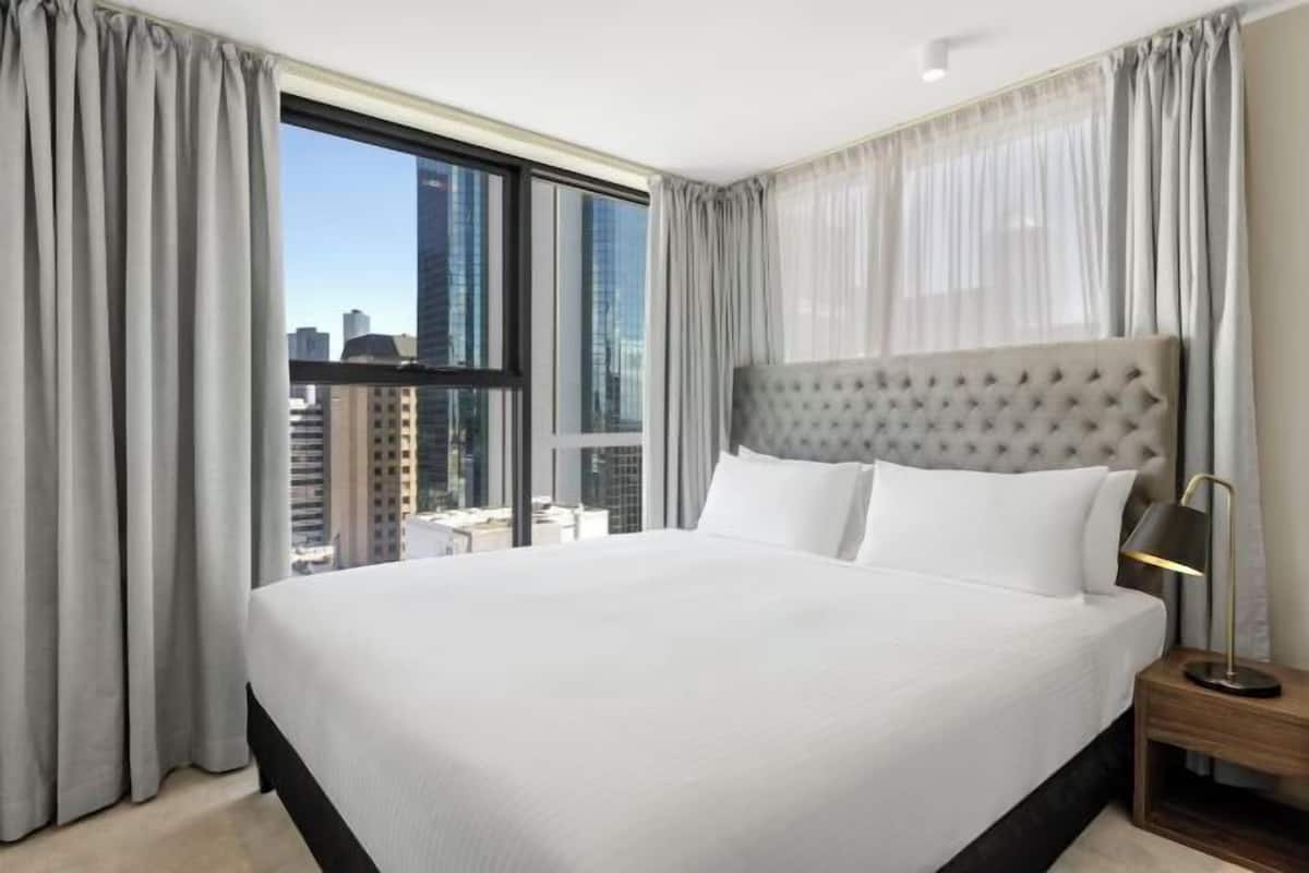 1 bedroom, premium bedding, pillow-top beds, in-room safe