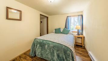 2 bedrooms, free WiFi, bed sheets