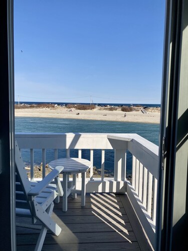 Ogunquit ocean front 1BR/1BA with deck,  short walk to beach + center of town