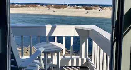 Ogunquit ocean front 1BR/1BA with deck, short walk to beach + center of town