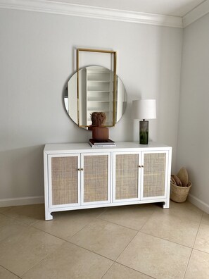 Interior - Beach Bungalow - walking distance to Beach and Fifth Ave. (Naples)