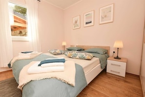 2 soveværelser, gratis Wi-Fi, sengetøj