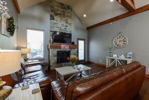 House (Cedar Crest Lodge - Resort Amenities ) | Living room | TV, fireplace - Cedar Crest Lodge (Hollister)