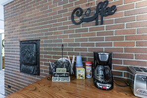 House (Country Classic - 15min to downtown -) | Interior