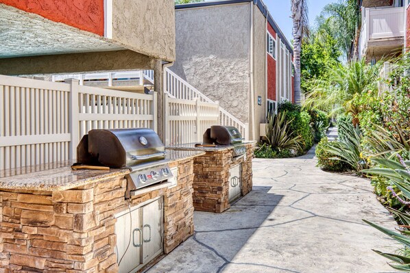 Terrace/patio - Dreamy Marina Del Rey 1BR, walk to Marina, shops & dining, by Blueground (Los Angeles)