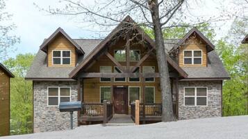 House (Coyote Cabin - EXCELLENT Location - 6) | Exterior