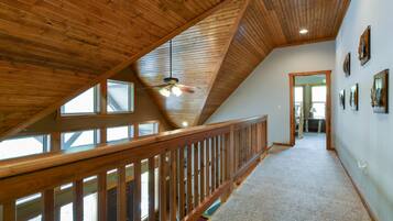 House (Coyote Cabin - EXCELLENT Location - 6) | Exterior