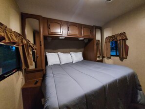 Cottage (Connie's Camp - 2014 Coachman W/bunkh) | Exterior