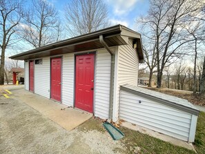Mobile Home (Kennedy Kamp @ Branson View Campgroun) | Extérieur