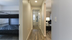 Condo (Glam R Us - Just remodeled - Pool - F) | 3 bedrooms, WiFi (free) - Glam R Us (Branson)
