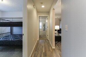 Condo (Glam R Us - Just remodeled - Pool - F) | 3 bedrooms, free WiFi