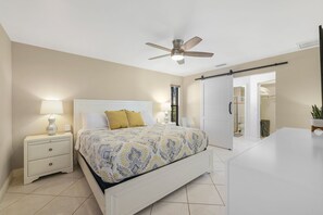 4 bedrooms, desk, iron/ironing board, travel cot