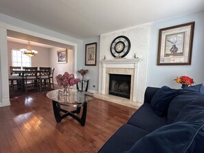 Smart TV, fireplace - Entire Lake Villa Home! (Lake Villa)